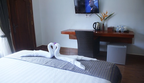 Habitación doble, vistas a la piscina