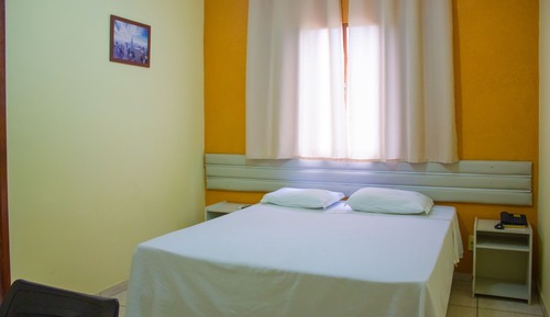 Habitación estándar doble (with fan)