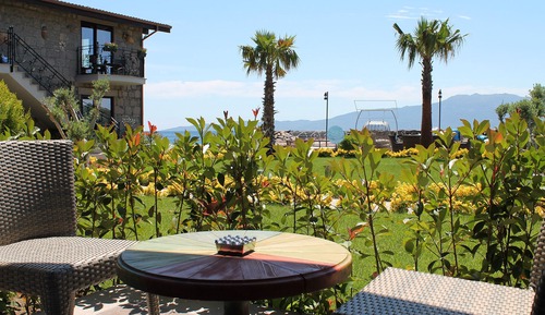 Habitación superior con 1 cama doble o 2 individuales, vistas al mar