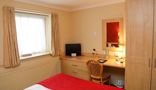 Habitación estándar con 1 cama doble o 2 individuales