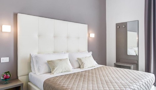 Habitación estándar con 1 cama doble o 2 individuales