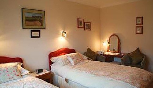 Habitación con 2 camas individuales (with Shower)