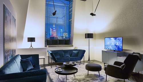 Suite, 1 cama de matrimonio, vistas a la ciudad