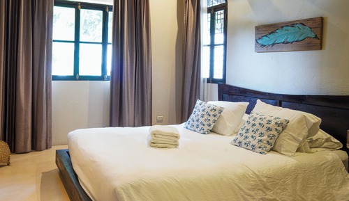 Apartamento de lujo, 3 habitaciones, cocina, vistas al mar