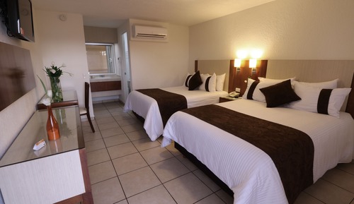 Habitación junior, 2 camas de matrimonio