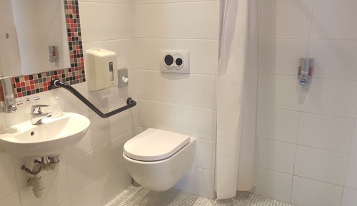 Habitación Confort doble, vistas parciales al mar