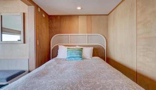 1 bedroom Cottage w/Jacuzzi, Oceanview Pet Friendly