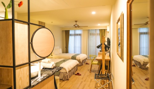 Habitación estándar con 2 camas individuales, vistas a la montaña