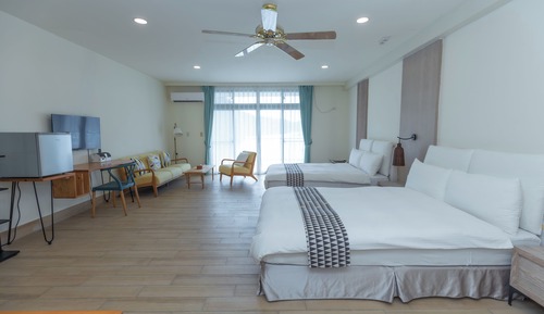 Habitación Deluxe con 2 camas individuales, vistas al mar (King OR Double beds)