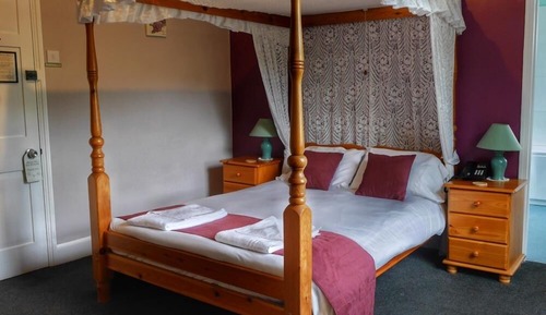 Habitación doble (Four Poster)