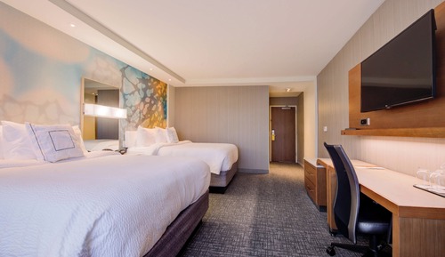 Habitación, 2 camas de matrimonio (Hearing Accessible)