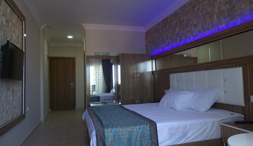 Habitación estándar con 1 cama doble o 2 individuales