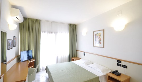 Habitación cuádruple estándar