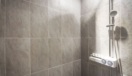 Room (Deluxe Twin (Double + Single))