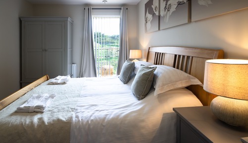 Apartamento clásico, 3 habitaciones, vistas al mar