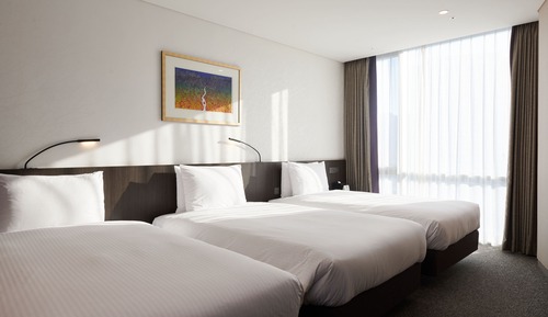 [Mini Bar PKG] Standard Triple + Mini Bar Basket (Beer included)