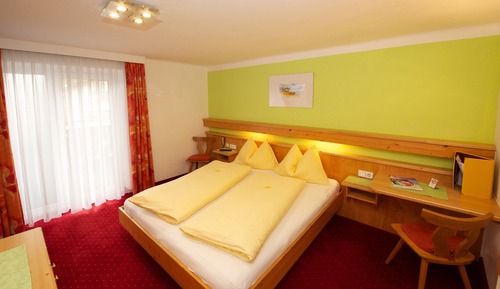 Habitación doble, baño privado