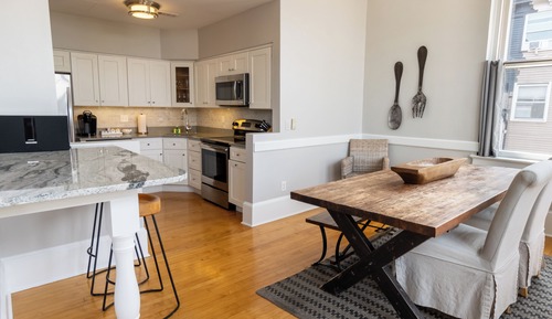 Loft de lujo, 2 habitaciones, balcón, vistas al puerto