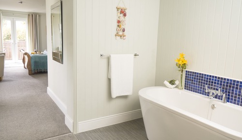 Suite, baño privado (Harbour Suite, 1st Floor)