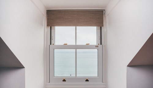 Habitación superior con 1 cama doble o 2 individuales, baño privado, vistas al mar (2nd Floor)