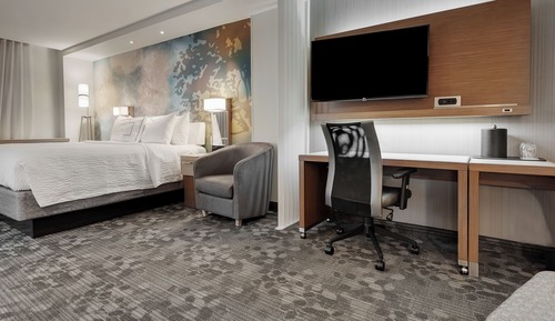 Habitación, 1 cama de matrimonio grande con sofá cama, no fumadores (Hearing Accessible)