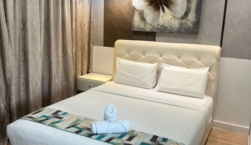 Apartamento, 2 habitaciones, balcón, vistas al jardín