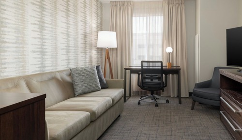 Suite, 1 cama de matrimonio grande con sofá cama, no fumadores (Hearing Accessible)