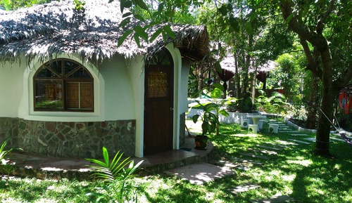 Bungalow, 1 habitación, baño privado, en la zona del jardín