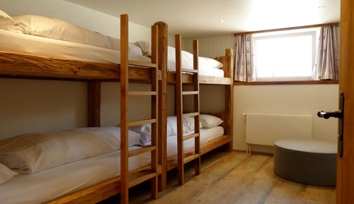 Habitación, baño compartido (Graustock)