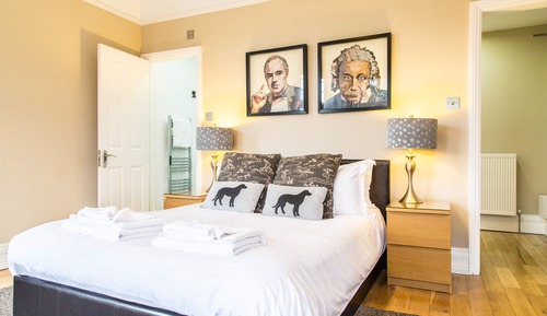 Estudio de lujo, baño privado, vistas al jardín (Apartment 2)