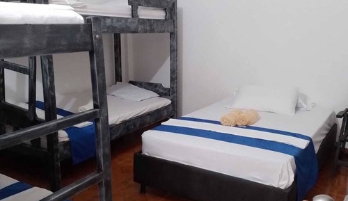 Habitación básica, baño privado