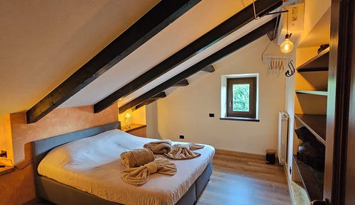 Deluxe Double Room, Courtyard View