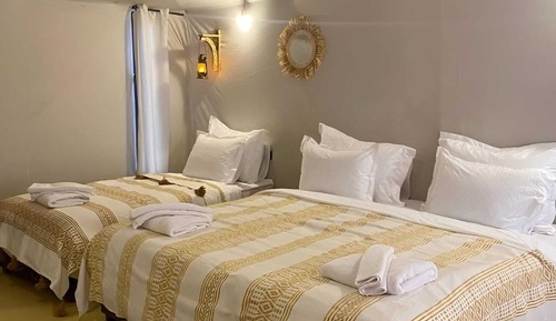 Comfort Tent, Desert View