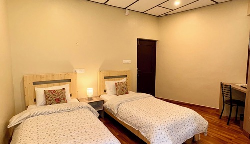 Deluxe Twin Room, City View