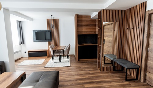 Deluxe Suite, Balcony, Mountain View