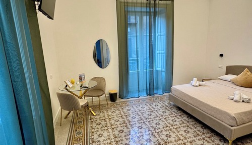 Deluxe Double Room, 1 Queen Bed, City View