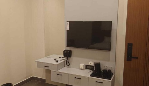 Deluxe Single Room, Non Smoking, City View