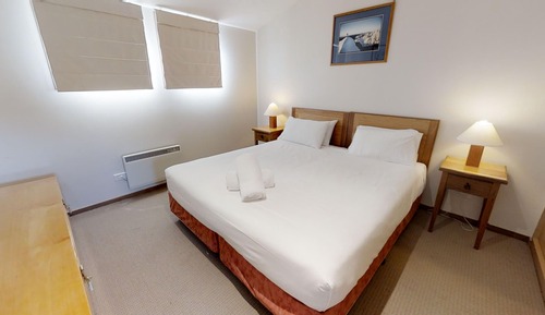 Studio Loft (Sleeps 4)