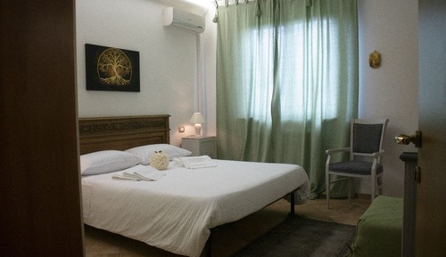 Habitación triple, patio, vistas al patio