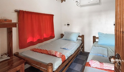 Casa de campo, balcón, vistas a la piscina