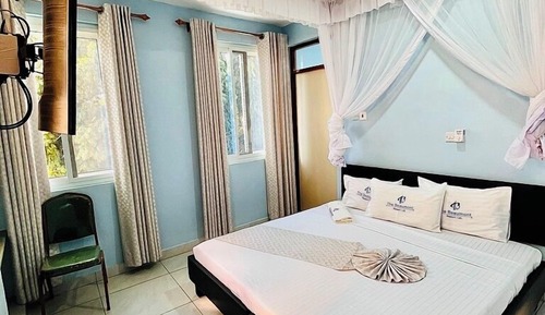 Deluxe Suite, Balcony