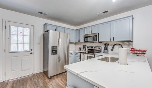 Casa, varias camas, patio, vistas al jardín (High Point Terrace Escape 6)