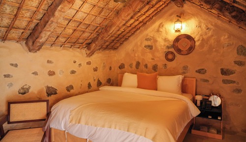 Family Apartment, 2 Bedrooms, Mountain View