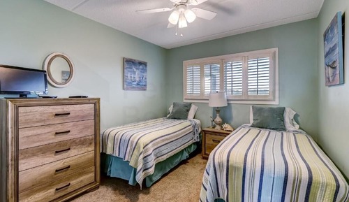 Premium Condo, 2 Bedrooms, Balcony, Ocean View