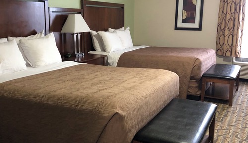 Estudio, 2 camas de matrimonio, cocina