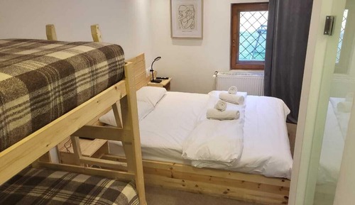 Classic Quadruple Room, Mountain View