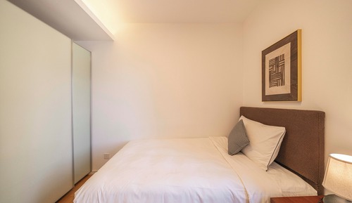Apartamento superior, 2 habitaciones, cocina, vistas a la ciudad
