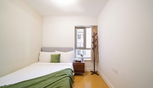 Apartamento superior, 2 habitaciones, cocina, vistas a la ciudad