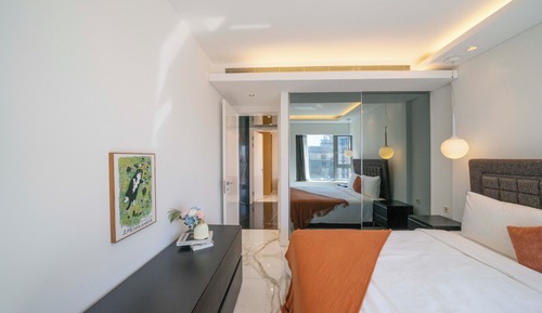 Apartamento superior, 2 habitaciones, cocina, vistas a la ciudad