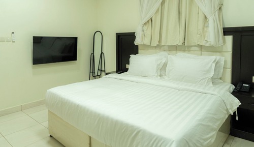 Junior Suite, City View